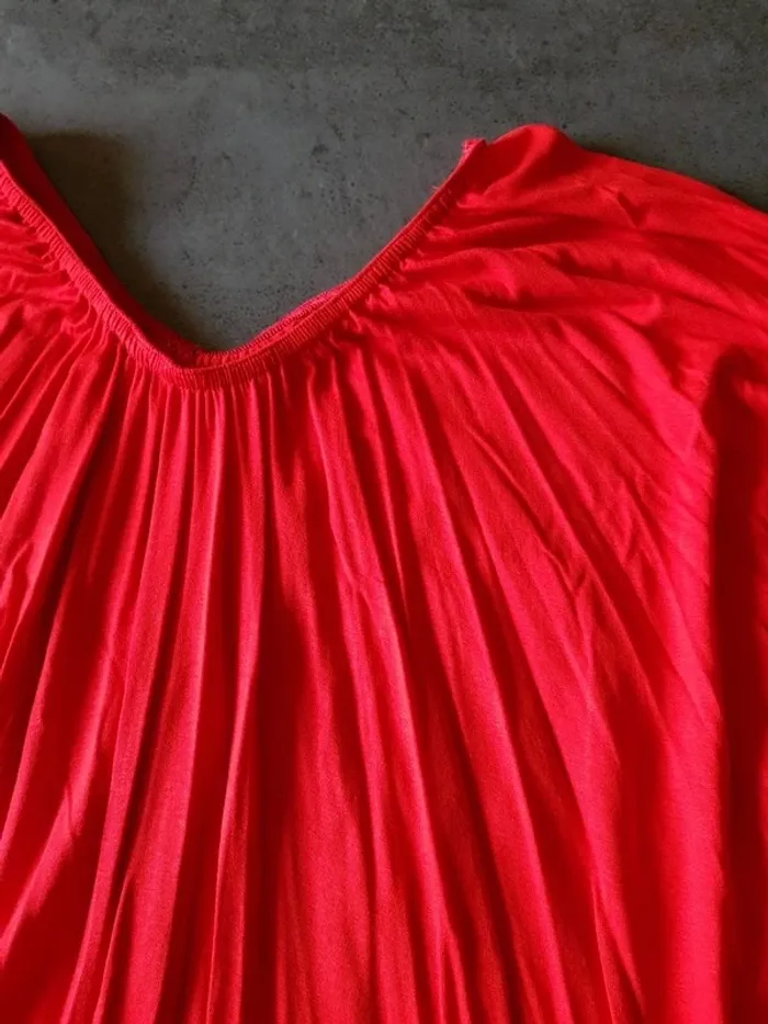 Haut rouge Taille unique