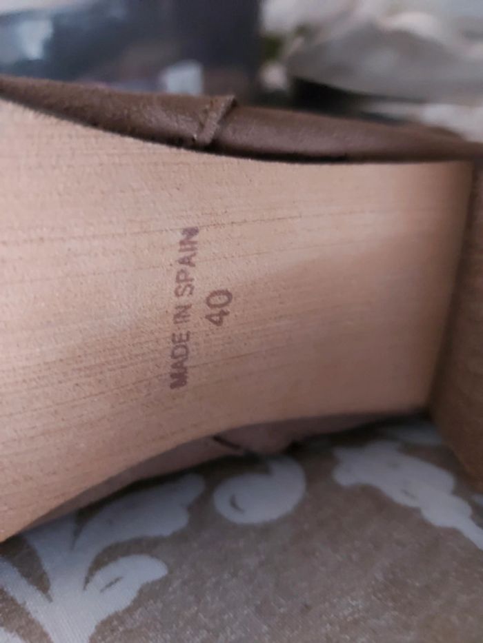 Bottines pointure 40 neuves - photo numéro 3