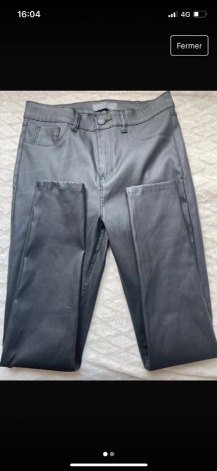 Pantalon simili