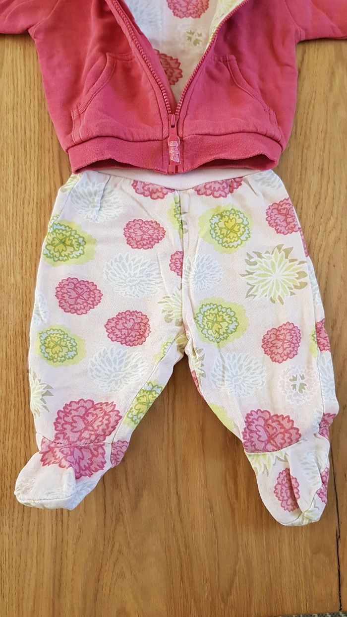 Tenue bébé fille 1 mois pantalon et veste assortie - photo numéro 2