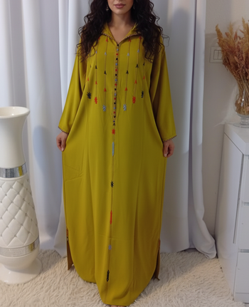 Jellaba Femme Brodée à la Main – Broderie Barchman 4 Fils – Crêpe de Soie Qualité Premium – Taille M