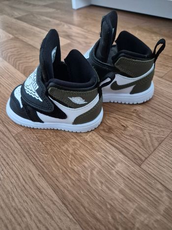 Baskets Jordan bébé 