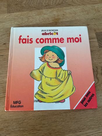 livre fais comme moi