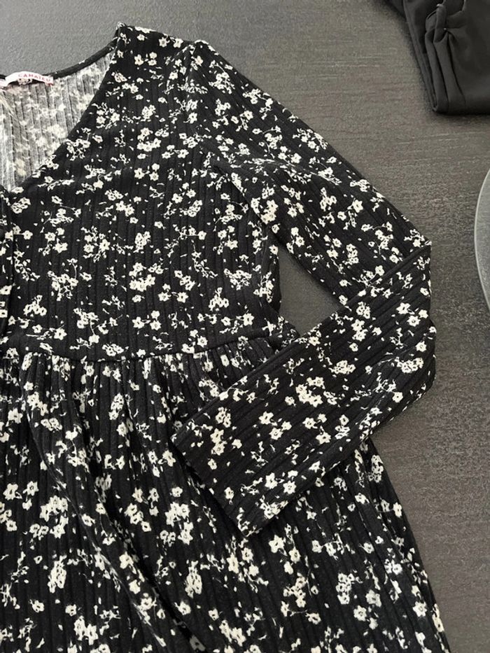Robe noire et blanche hiver - photo numéro 3