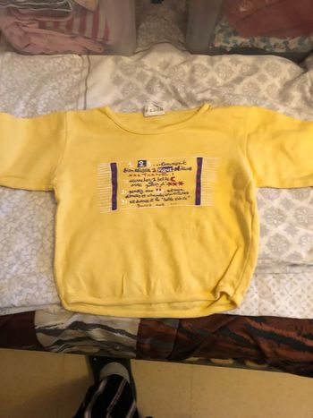 Pull jaune 24 mois