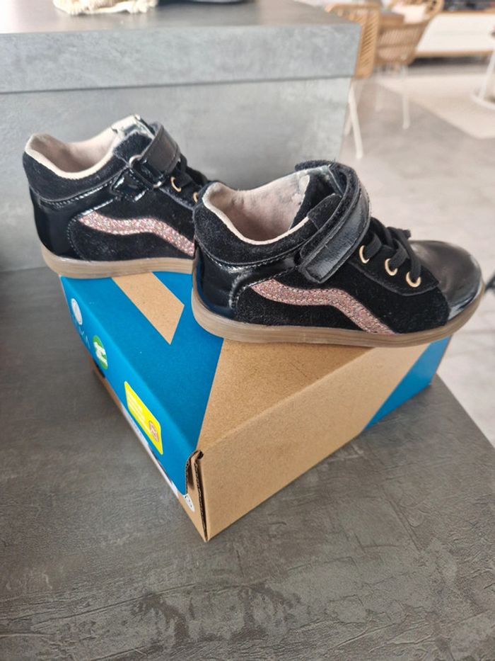 Chaussures noires vernies fille t23 - photo numéro 4