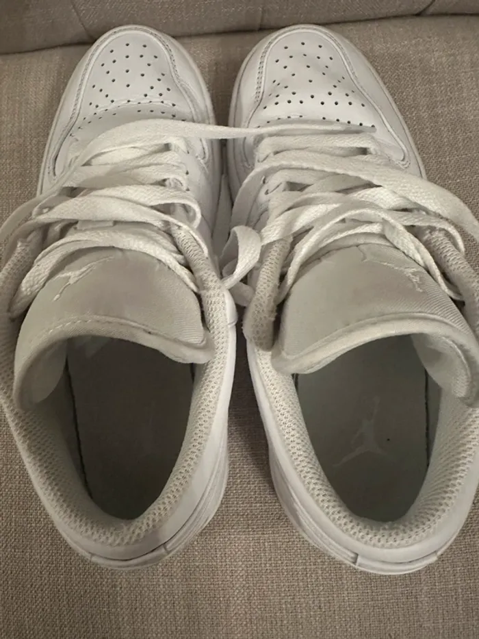 Baskets 👟 Air Jordan Nike pointure 40 - photo numéro 4