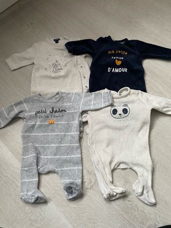 Lot de pyjamas
