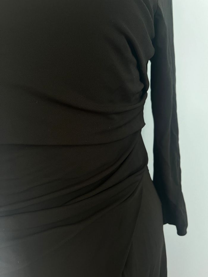 Robe noire drapée Karen Millen - Taille 42 - Neuve avec étiquette - photo numéro 3