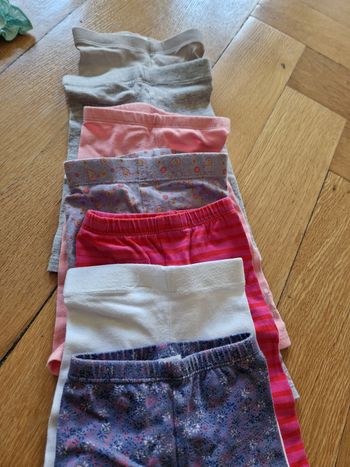 lot 7 leggings taille 3 mois