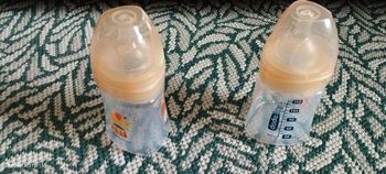 2 biberons Dodie neufs