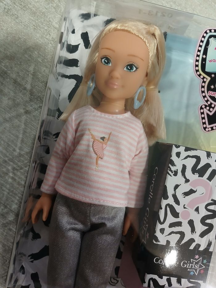 Poupée corolle - photo numéro 2