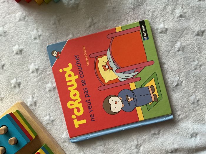 livre T'choupi ne veut pas se coucher numéro 39 éditions nathan - photo numéro 2