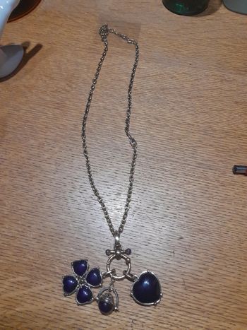 Collier long