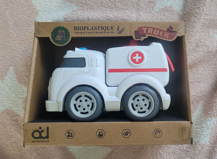 Camion ambulance,  Truck,  Neuf
