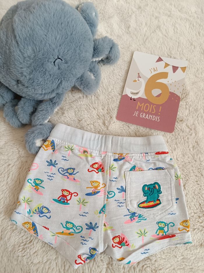 Short 6 mois du pareil au même - photo numéro 3