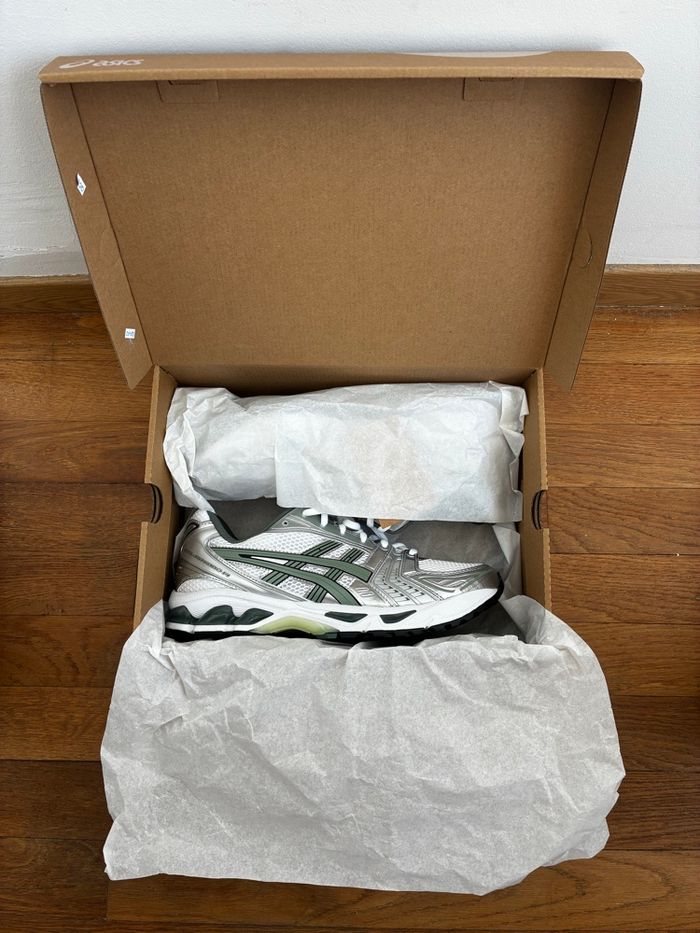 ASICS Gel Kayano 14 White/Slate Grey - Taille 44 - Neuves - photo numéro 10