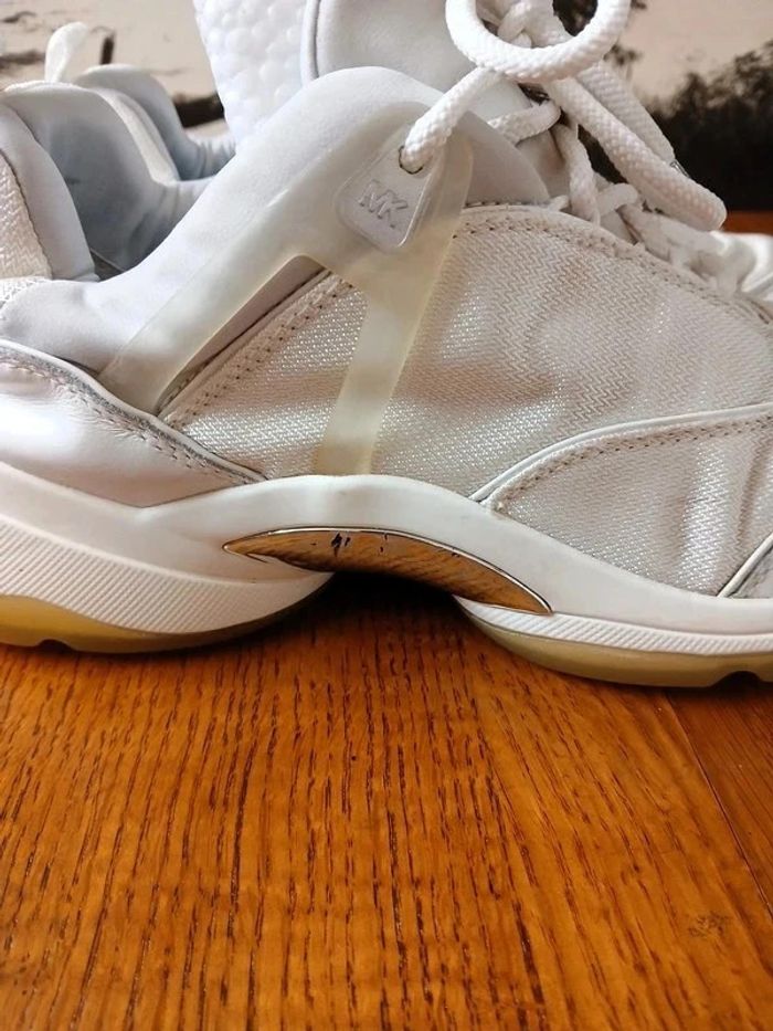 🖤 Baskets blanches Michael Kors – Taille 39 – Bon état - photo numéro 15