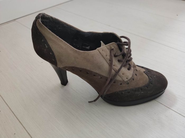 Paire d escarpins Jacqueline Riu taille 39 occasion - photo numéro 2