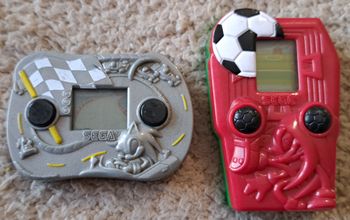 🎮 Lot de 2 jeux électroniques Sega McDonald's 2004