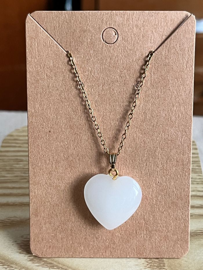 Collier cœur blanc