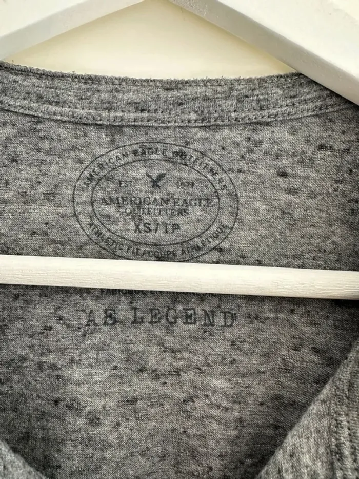 T-shirt manches longues gris homme Taille XS american eagle – Basique & confortable - photo numéro 3