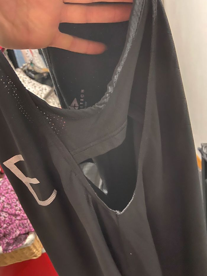 Top de sport - photo numéro 2