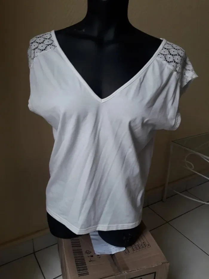 Débardeur blanc / dos en dentelle taille 38 / Shein - photo numéro 2