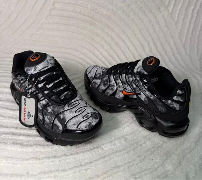 Nike Tn militaire gris 30