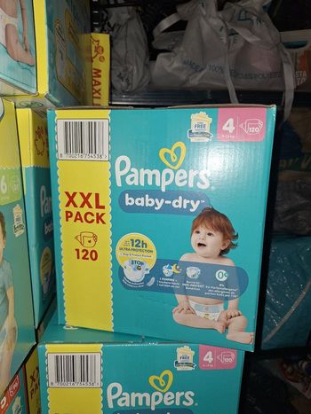 Carton pampers t4
