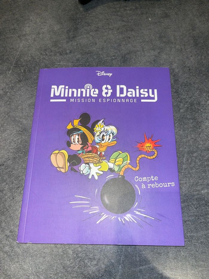 Livre Minnie & Daisy