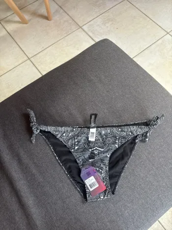 Bas de maillot de bain femme