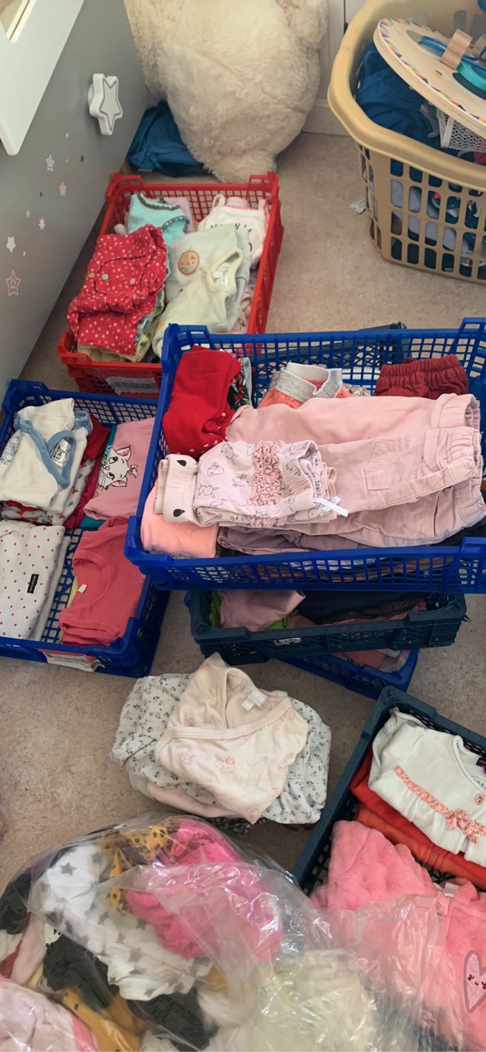 Lot vêtement bébé fille - photo numéro 1