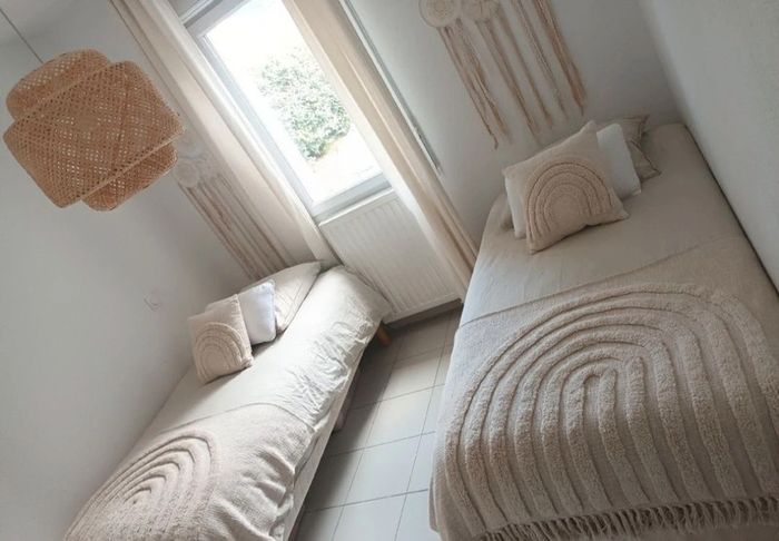 Parures de lit en coton lavé beige neuves