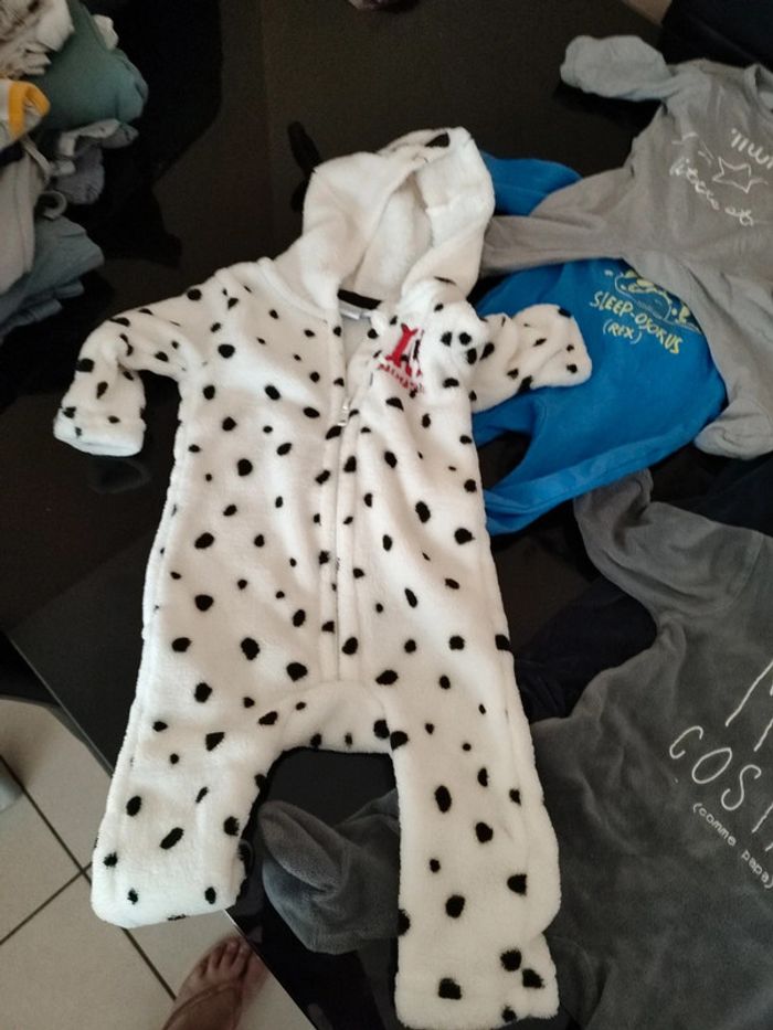 Lot pyjama velours / été 3 mois - photo numéro 6