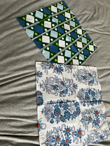 2 serviettes de table
