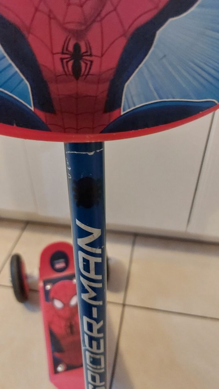 Trottinette spiderman - photo numéro 4