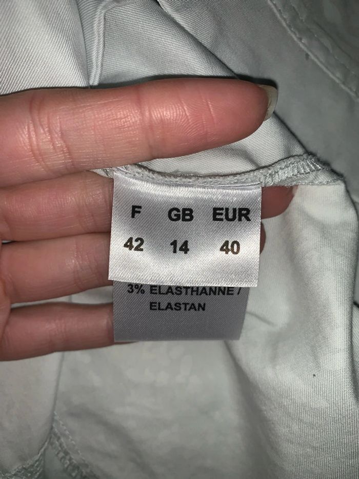 Jolie veste avec poche et  dessin reliefs - photo numéro 8