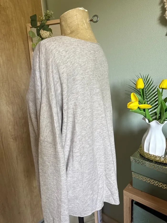 Pull tout doux avec inscription amour et cœur doré femme - photo numéro 3