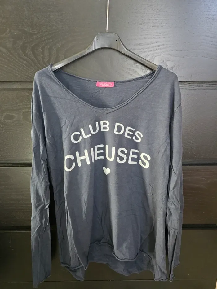 Tee-shirt manche longue bleu marine Club des chieuses