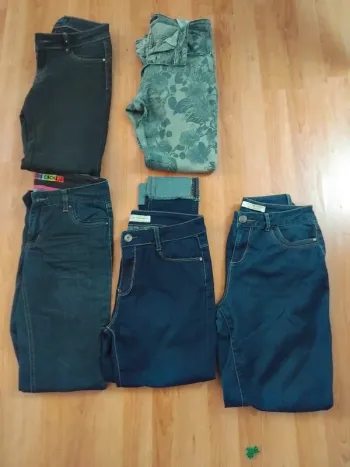 Lot de jeans taille 38