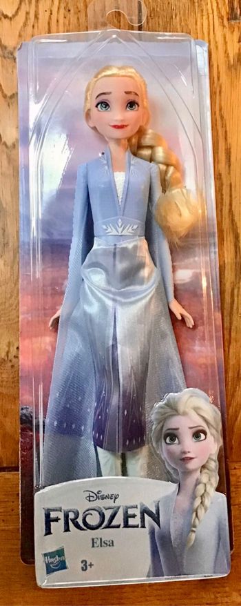 Poupée reine des neiges