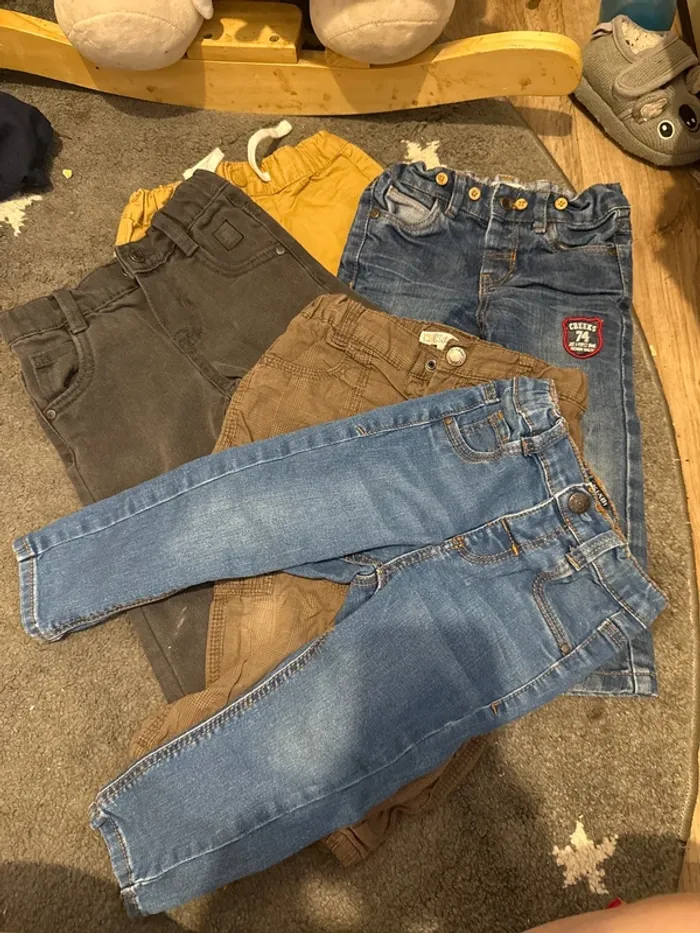 Lot pantalons garçon 18 mois