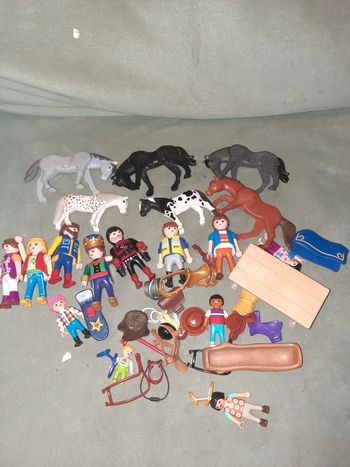 Lot vrac playlobil personnage cheval poney