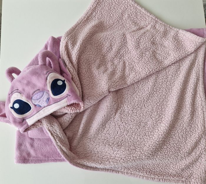 Plaid à capuche / couverture angel de Lilo et Stitch - photo numéro 2