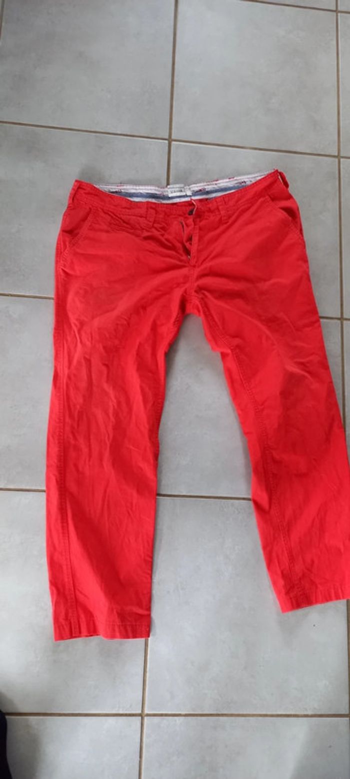 Chino rouge
