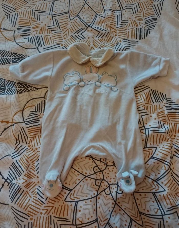 pyjama mixte pour bébé.