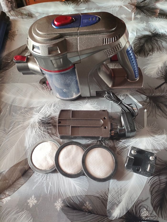 Aspirateur - photo numéro 2