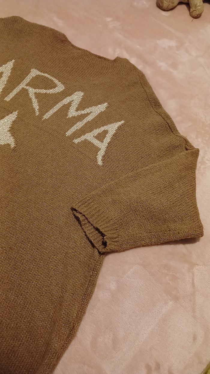 Tunique col V. Marron avec fantaisie dorée dans le dos - photo numéro 3