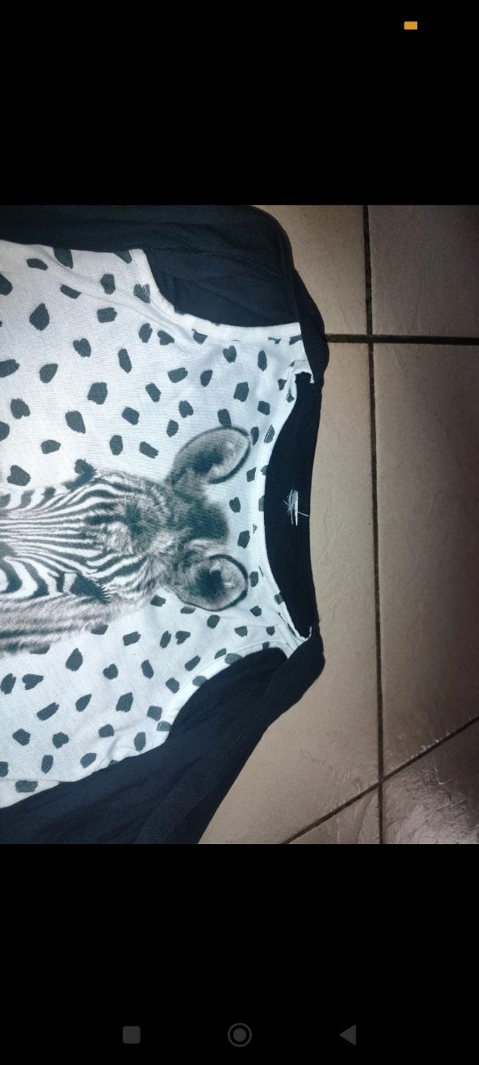 Haut fille - photo numéro 2